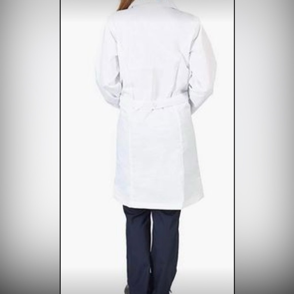 White lab coat - Picture 2 of 2